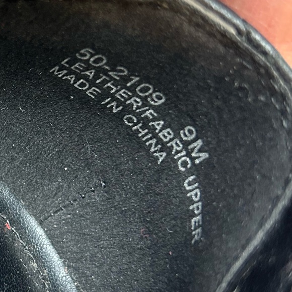 BELLA VITA Loafer Black Red Plaid Tassel Size 9 - Picture 7 of 8